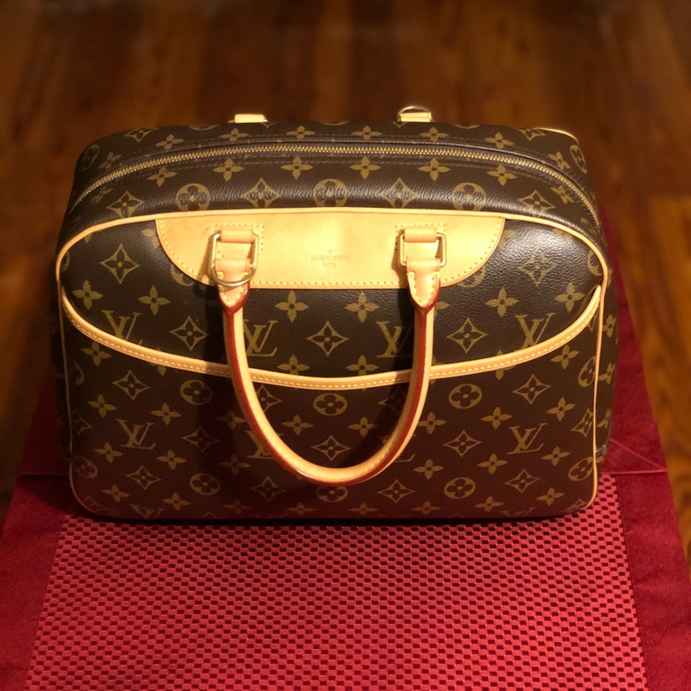Louis Vuitton Deauville Tote